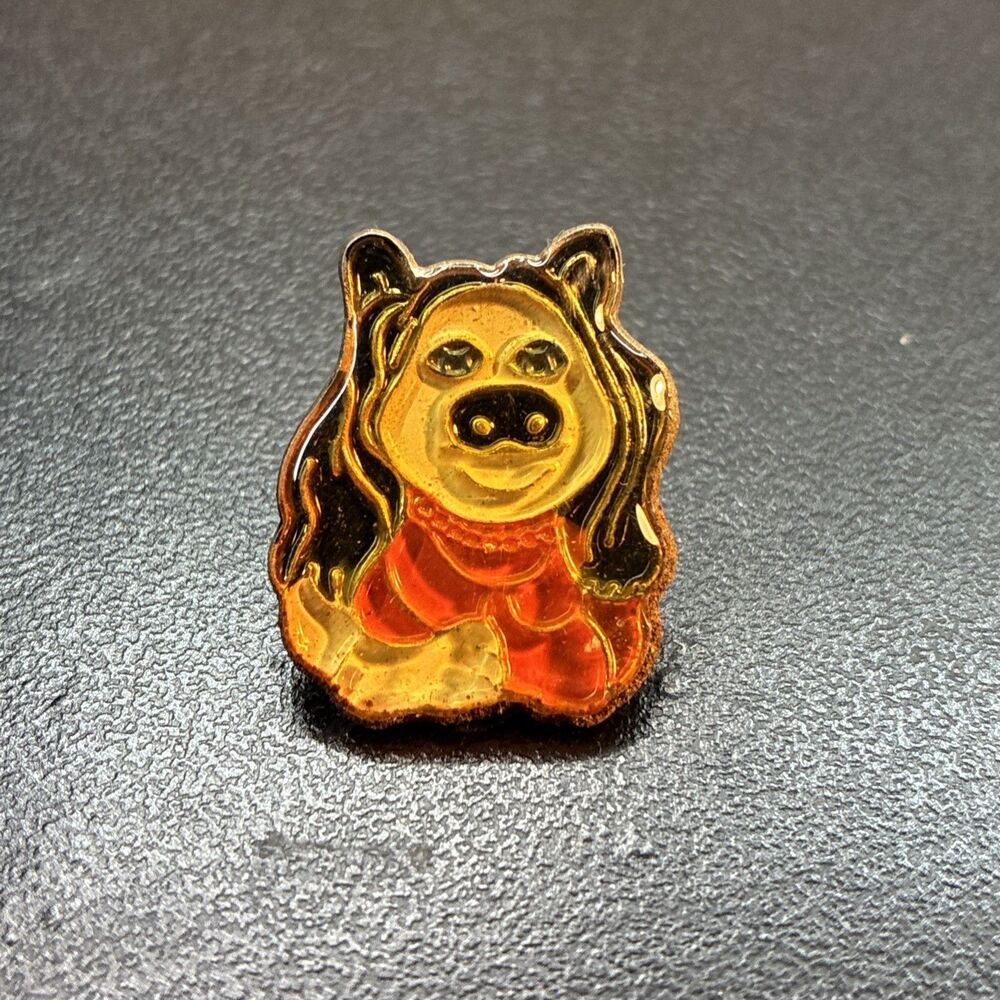 Miss Piggy The Muppets Retro Vintage Pin Pinback MS pig cartoon